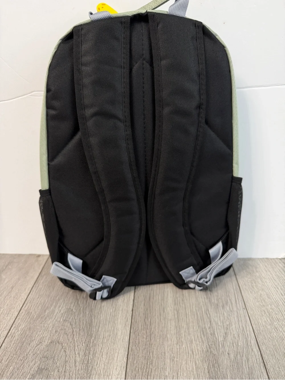 Eastsport Unisex 18” Backpack NWT